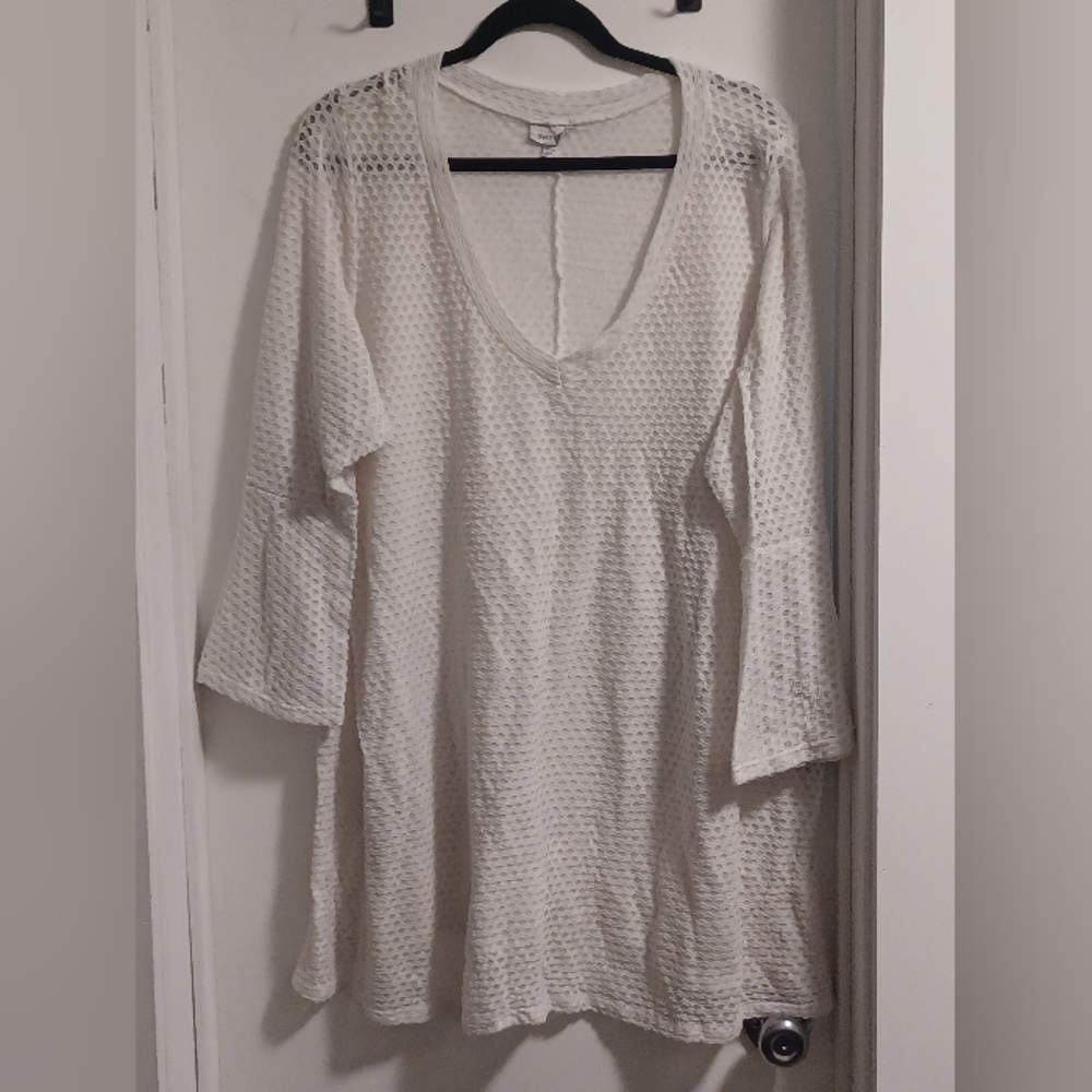Avenue White Short Sleeve Tee Lightweight Essential